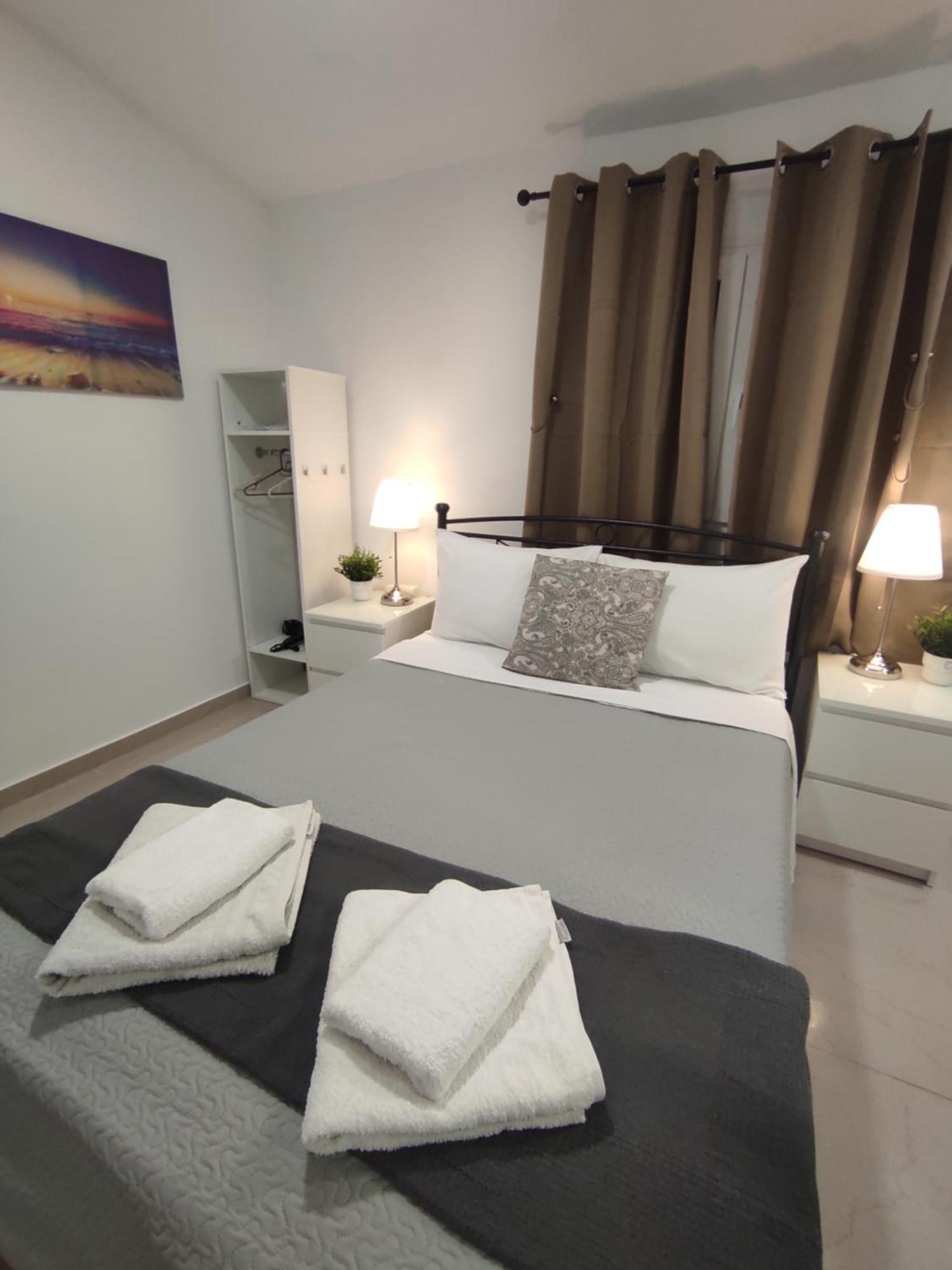 Johnson House Apartment ราฟีนา ภายนอก รูปภาพ