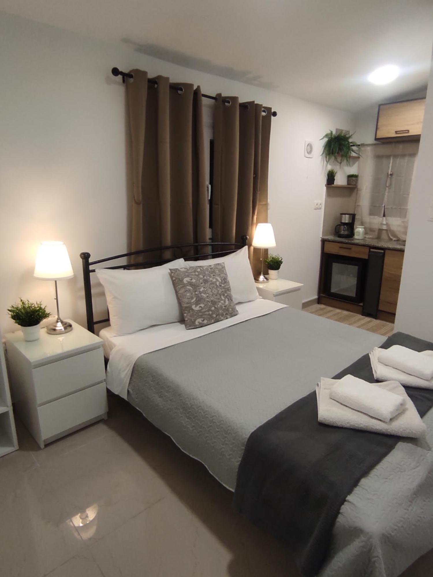 Johnson House Apartment ราฟีนา ภายนอก รูปภาพ