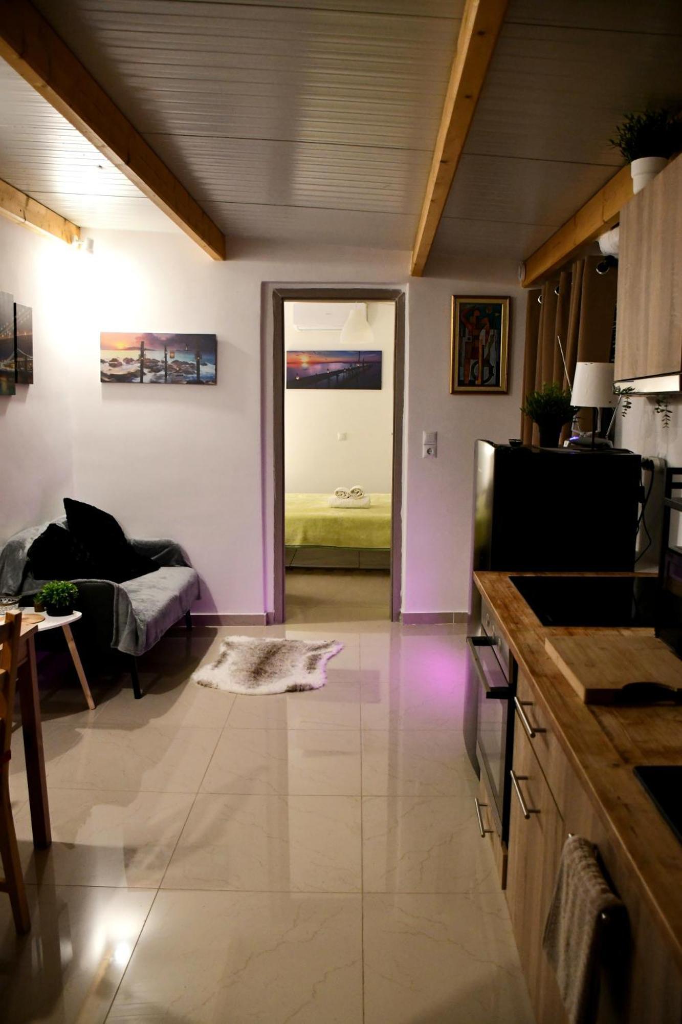 Johnson House Apartment ราฟีนา ภายนอก รูปภาพ