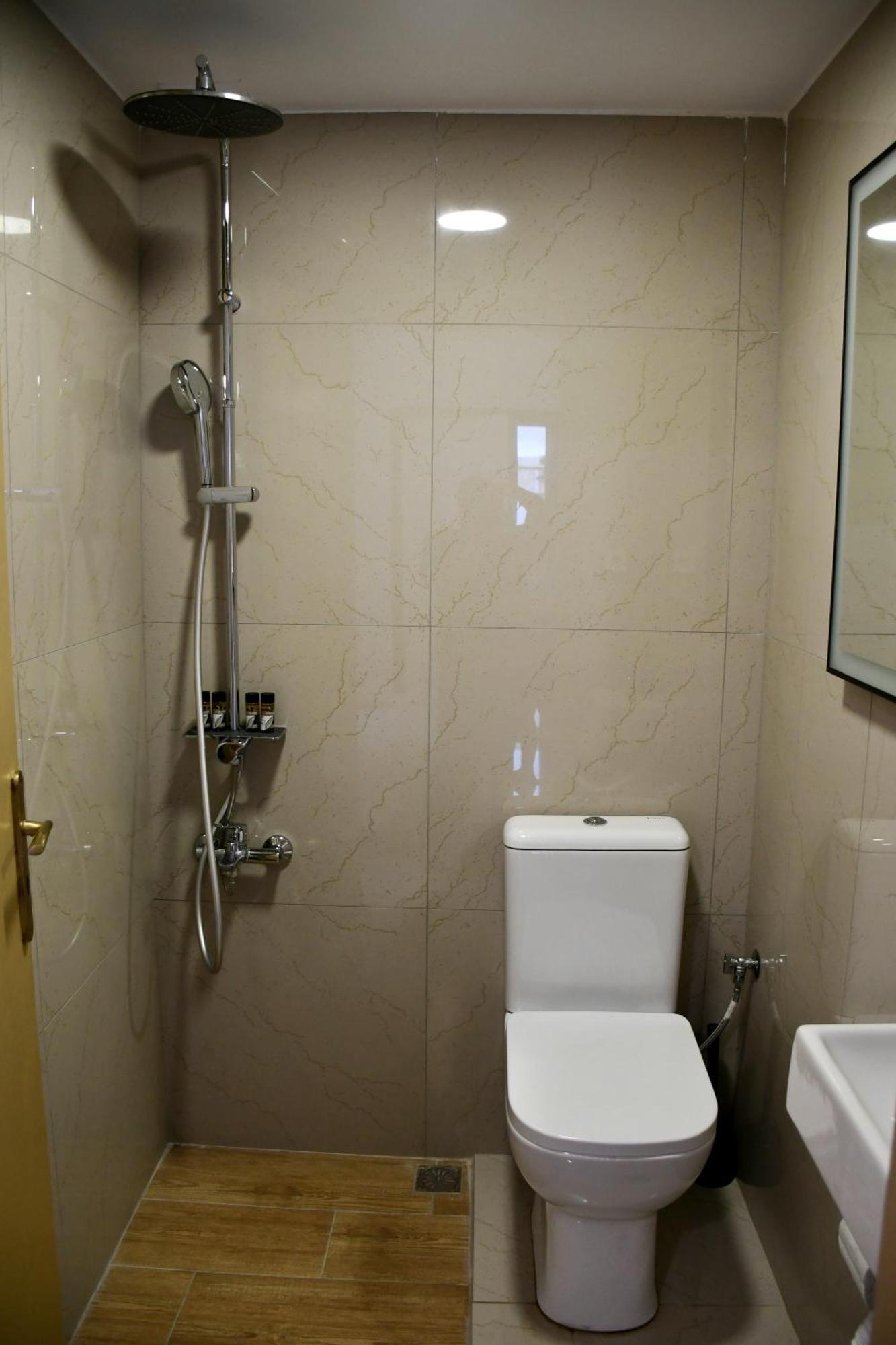 Johnson House Apartment ราฟีนา ภายนอก รูปภาพ